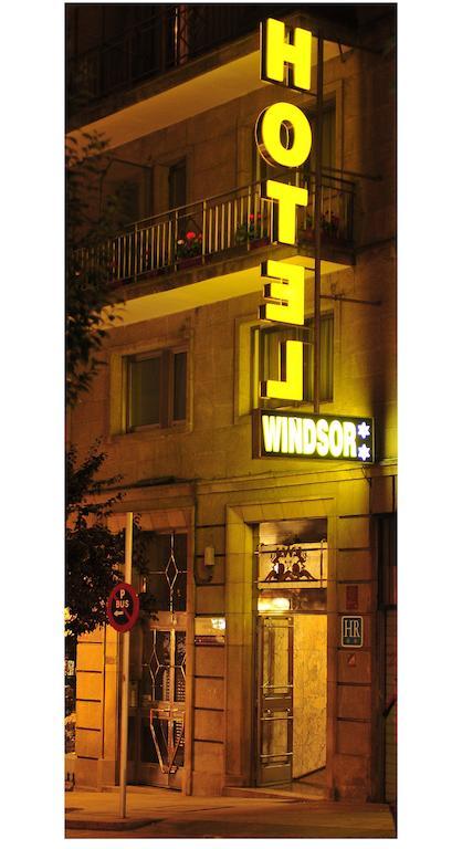 סנטיאגו דה קומפוסטלה Hotel Windsor מראה חיצוני תמונה